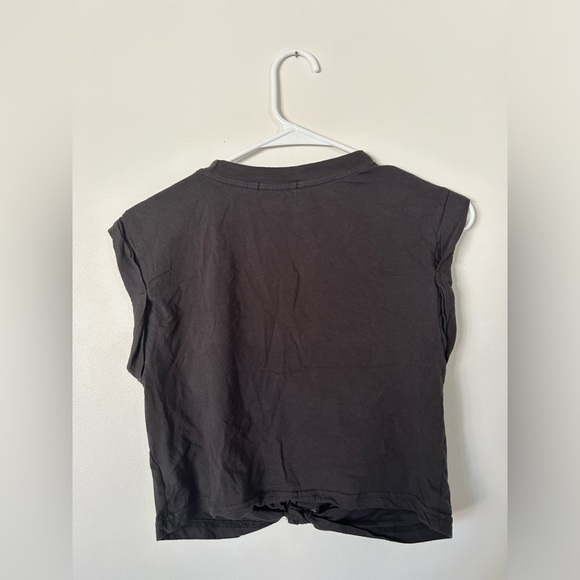 NWOT Micas Flower Print Hem Knotted Short Sleeve T-Shirt - Picture 8 of 8